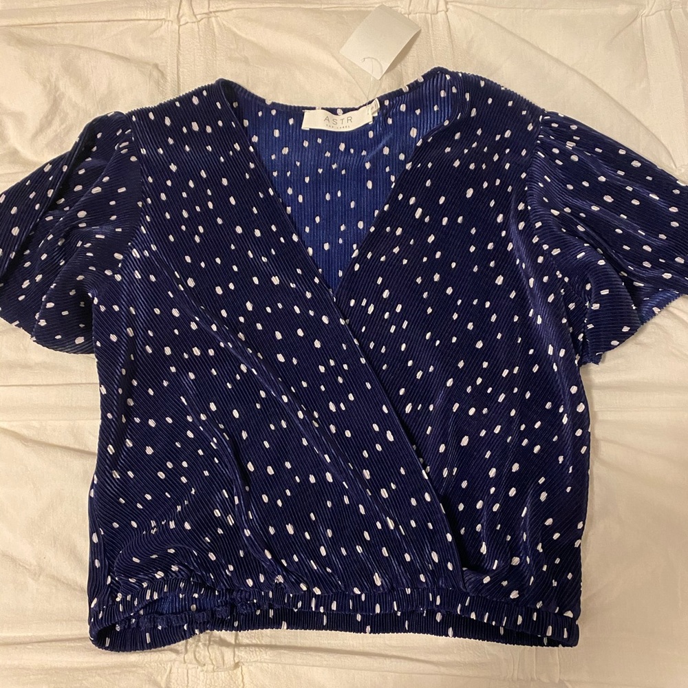 ASTR Polka Dot Short Sleeve Top